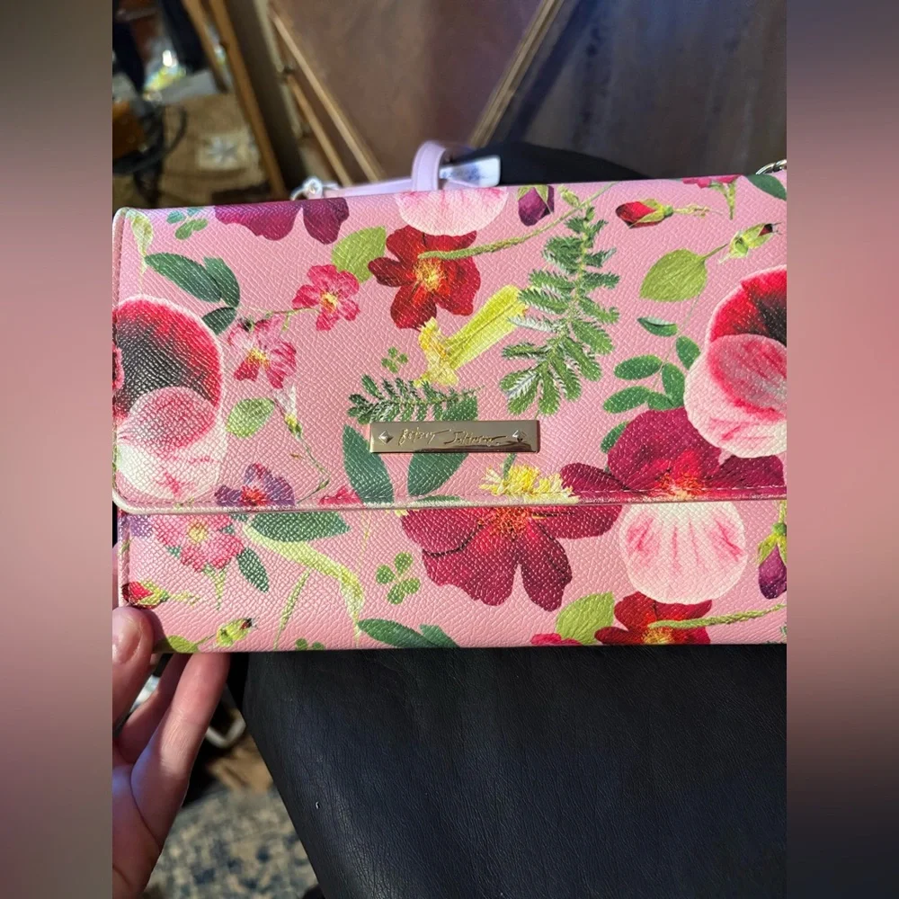 Betsey Johnson Pink Floral Crossbody Bag - Picture 1 of 10